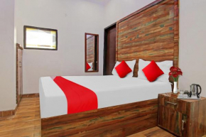 Hotel O Max Near Samaypur Badli Metro Station